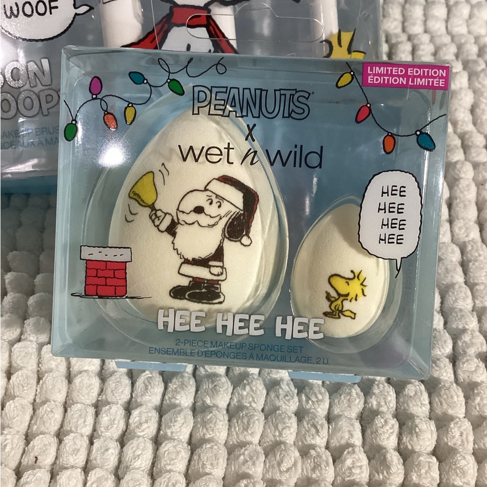 Wet n Wild Peanuts Snoopy Gang 5pc 2022 Set: Bag, Brushes, Sponges & MORE - Picture 7 of 14